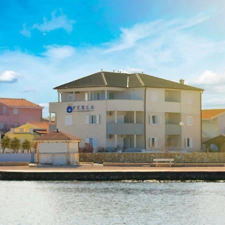 Perla Vir Apartment Exterior photo